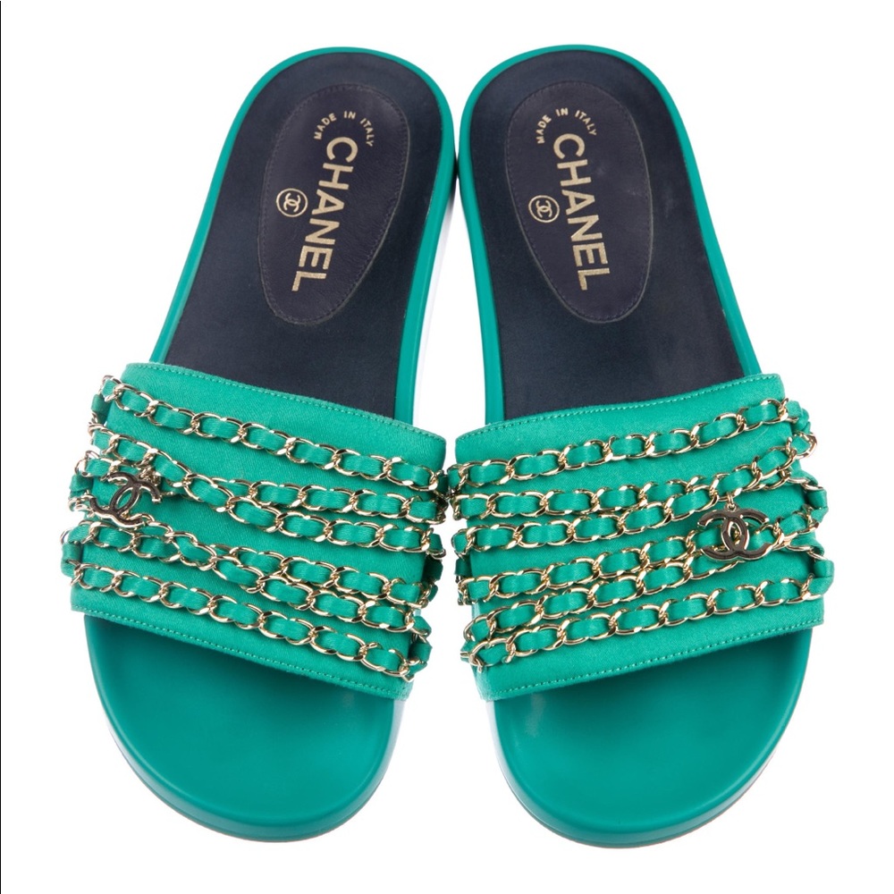 AUTHENTIC CHANEL TROPICANA SLIDES